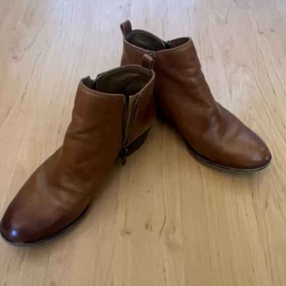 Lucky Brand Basel booties - Picture 2 of 5